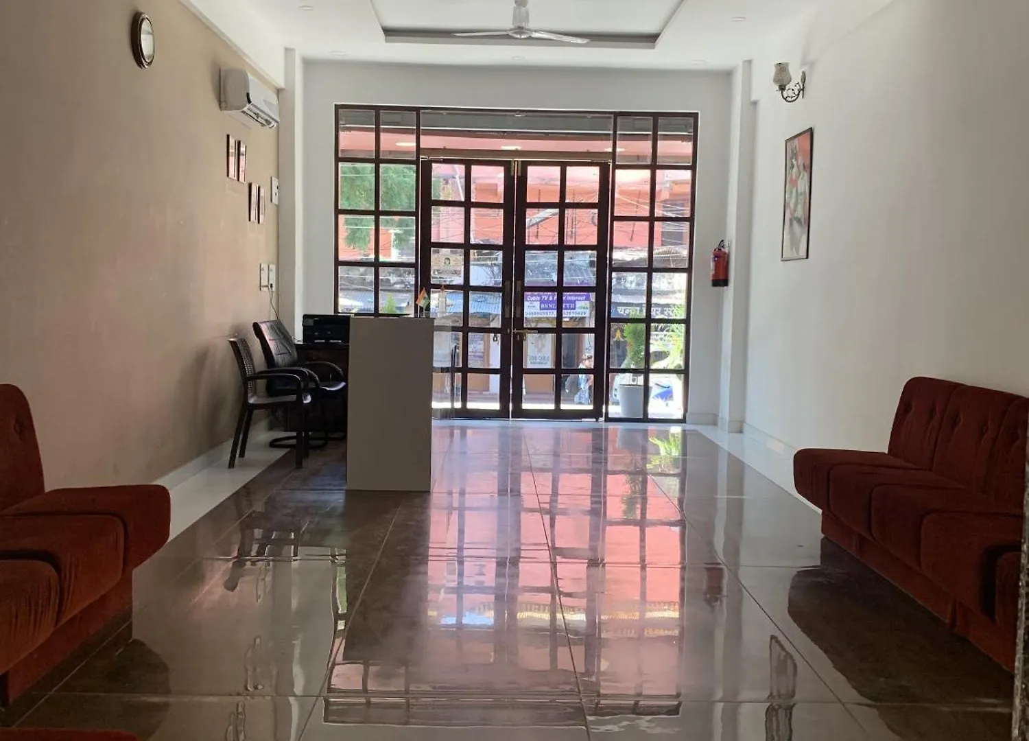 Hotel Nikanshvee Udaipur 3*,